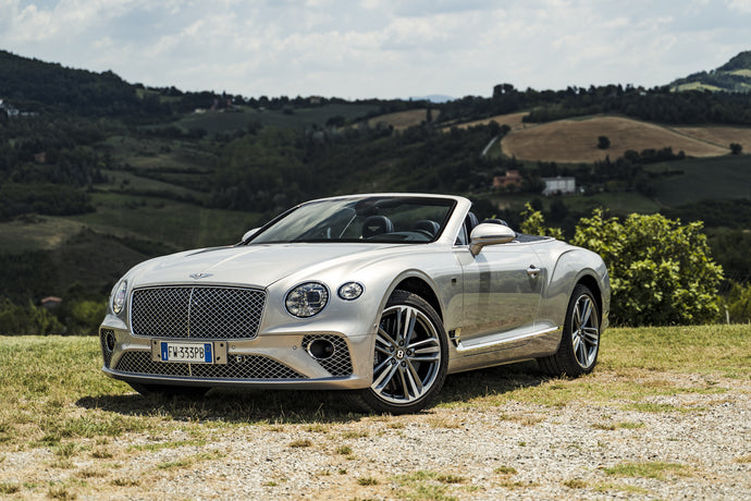 Bentley: protagonist of a century (and a collectible tie)